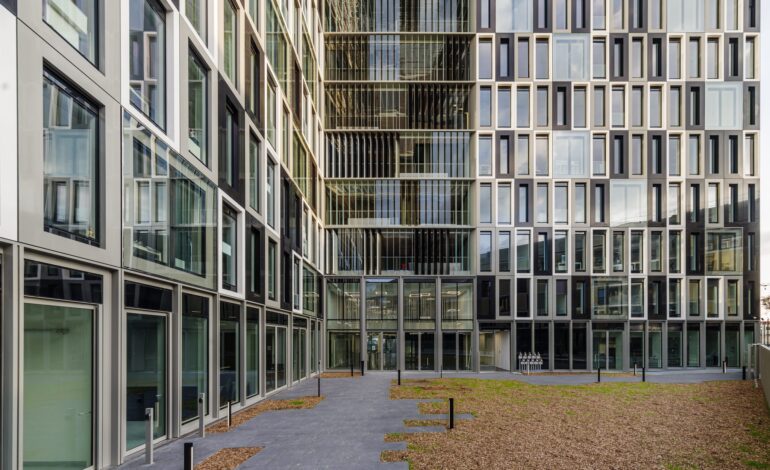 (c)Stefan_Tuchila_Network_022_K1_4932 (1)