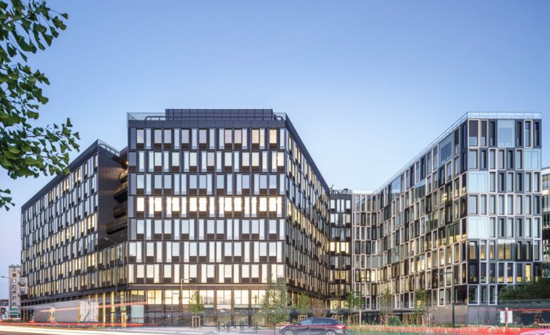 (c)Stefan_Tuchila_C051_A7_3775 (1)